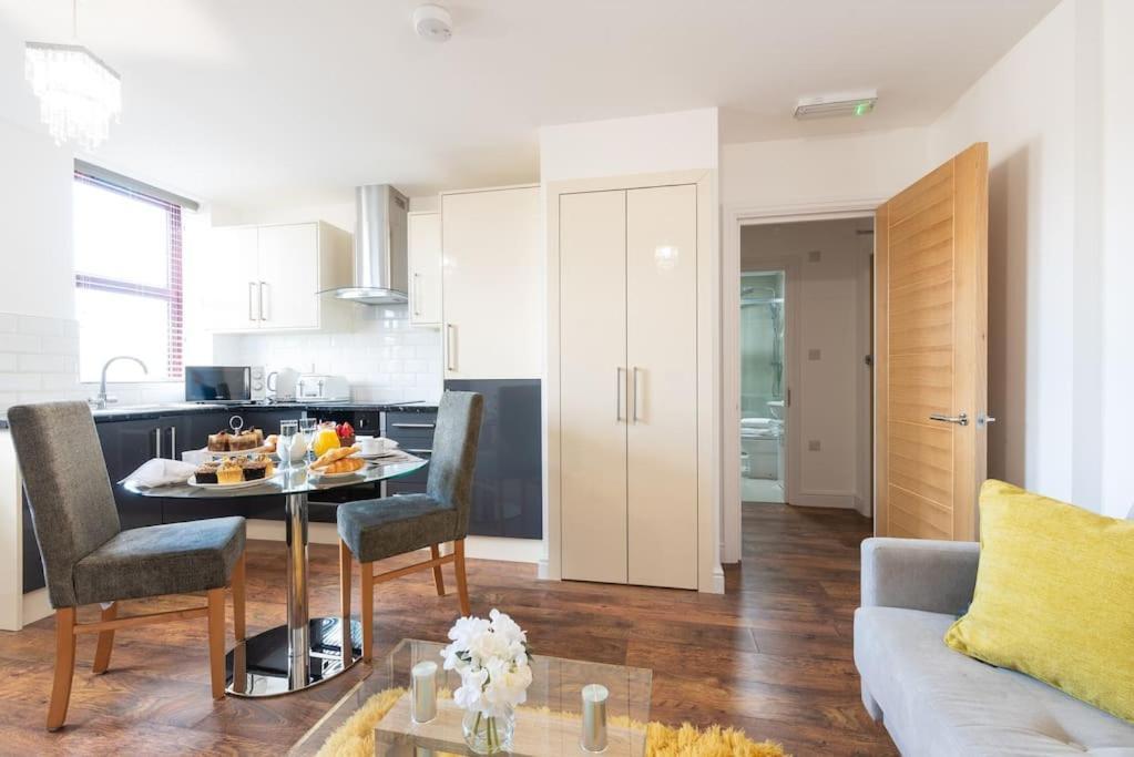 City Apartments By Elegance Living 彼得伯勒 客房 照片